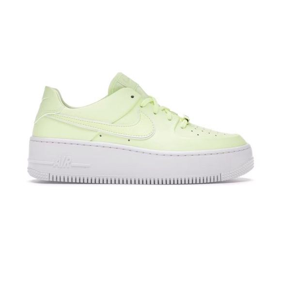 Nike Sage Low Women's Air Force One Shoes Sneakers Lime Green Neon
